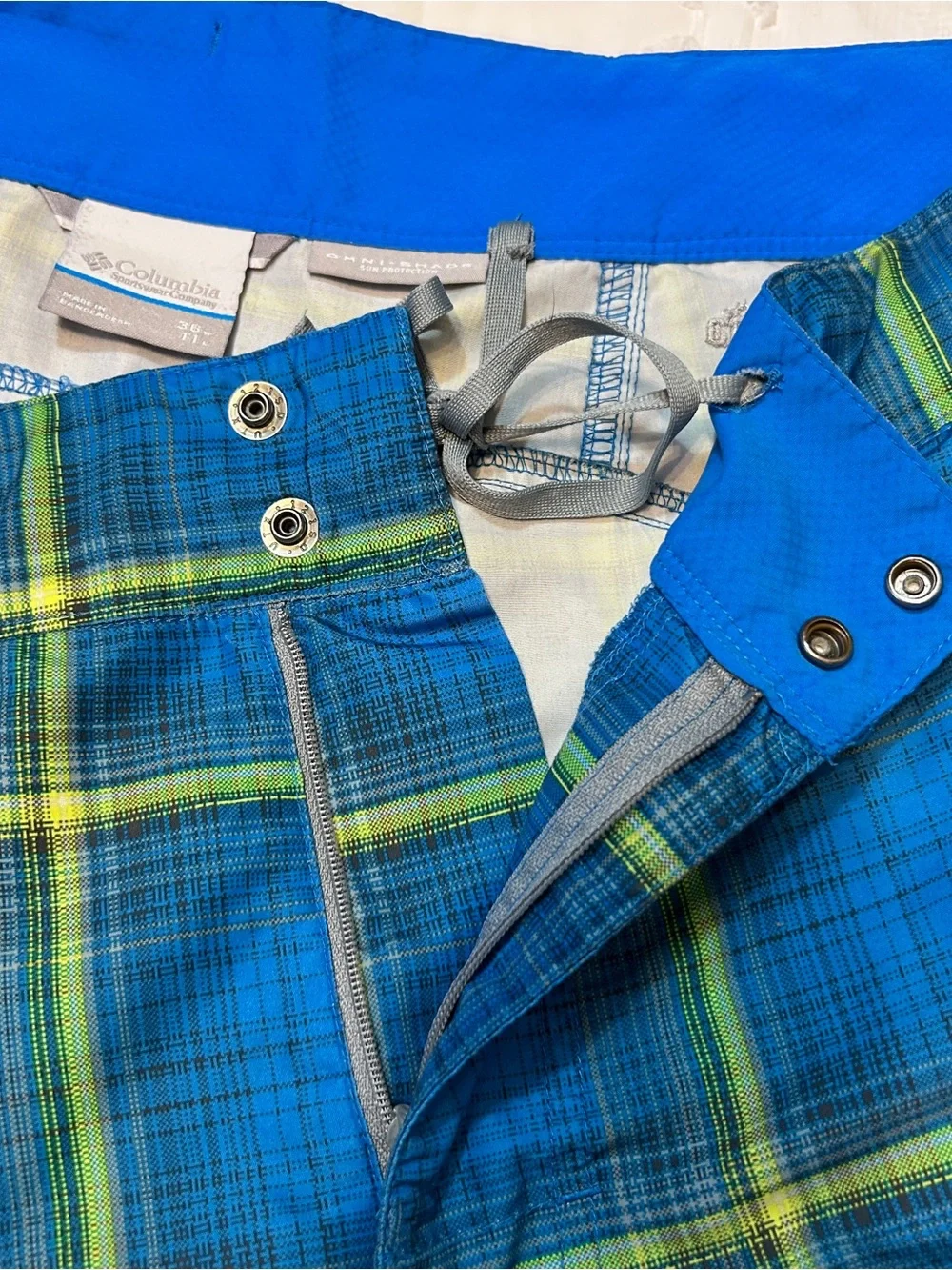 Columbia Blue Green Gray Plaid Omni Shade Sun Protection Hybrid Shorts